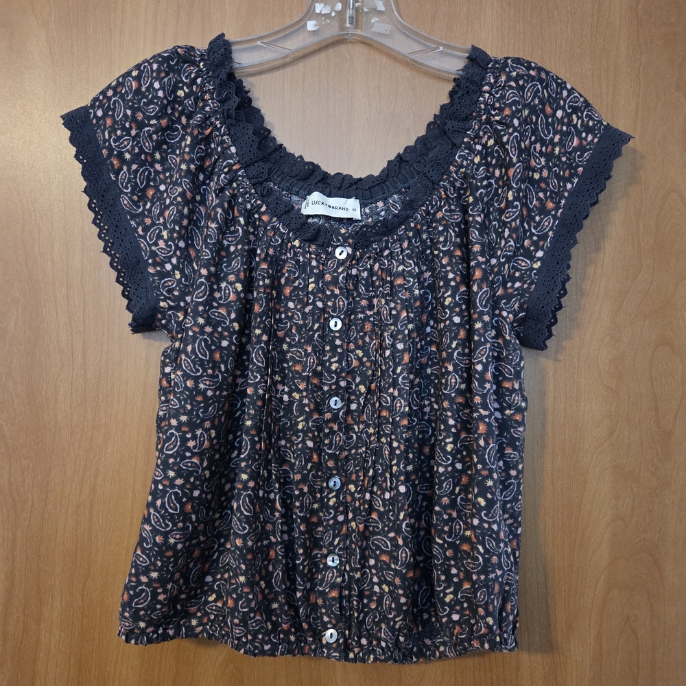 LUCKY BRAND Black and Coral Paisley Blouse Cropped Size XS